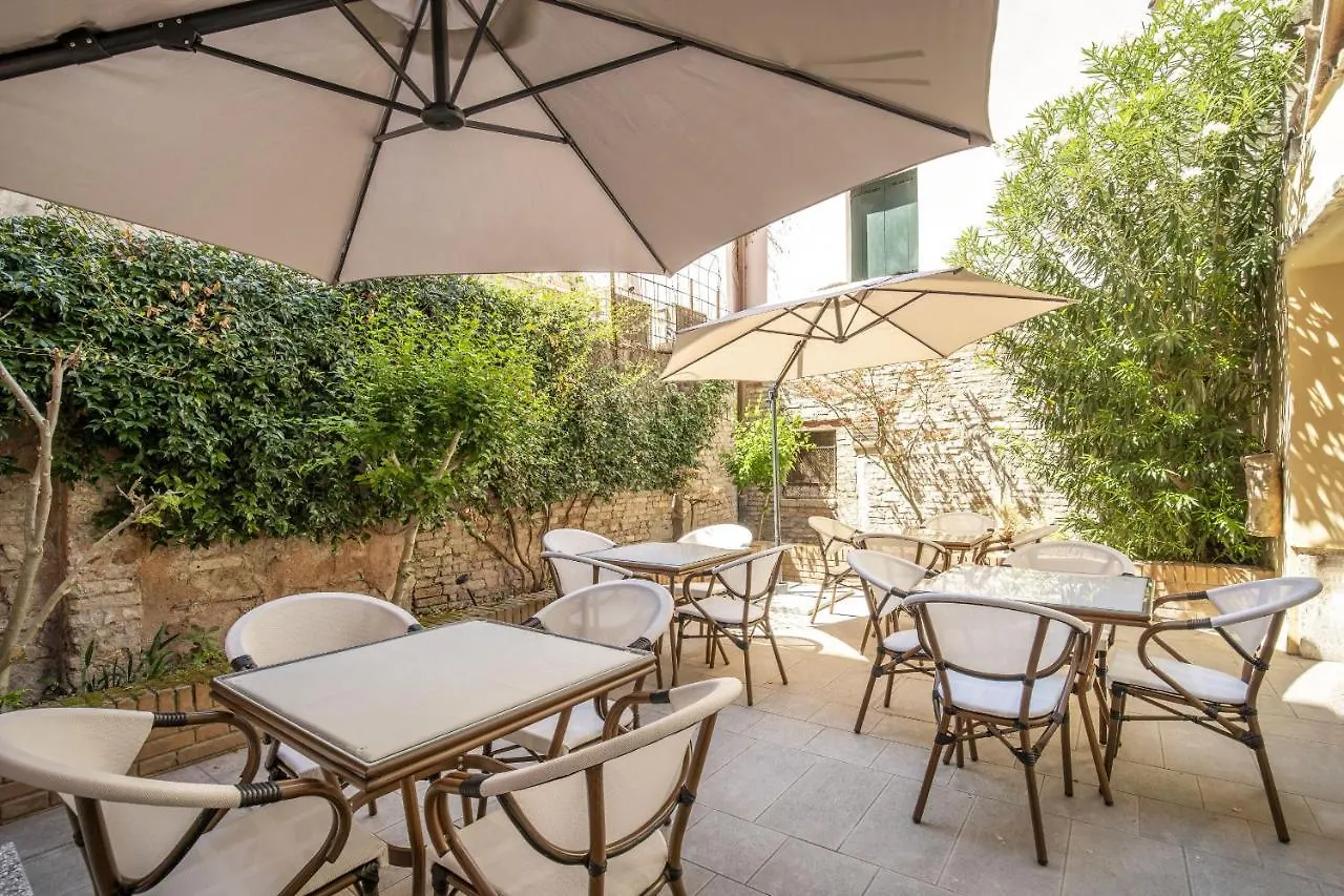 Residenza Centopietre - Dorsoduro By Wonderful Italy Venice