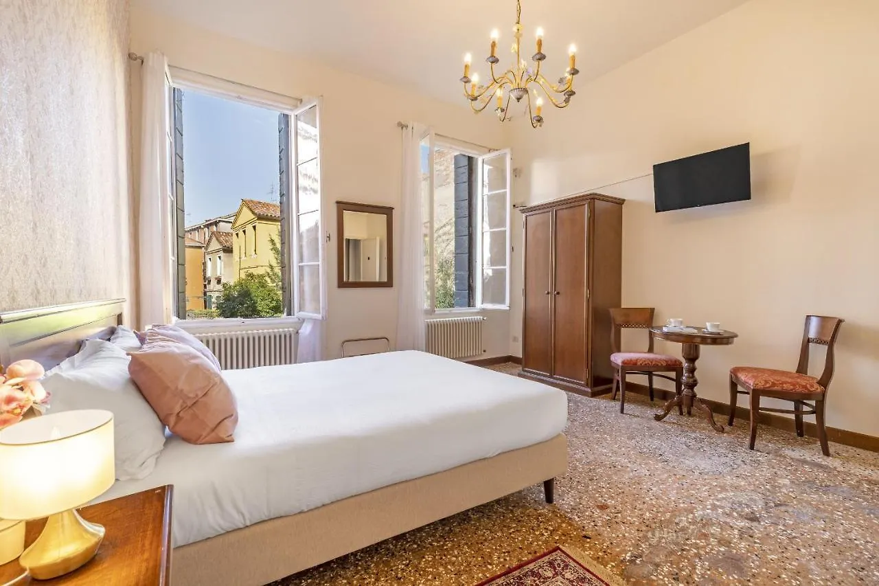 Residenza Centopietre - Dorsoduro By Wonderful Italy Venice Apartment