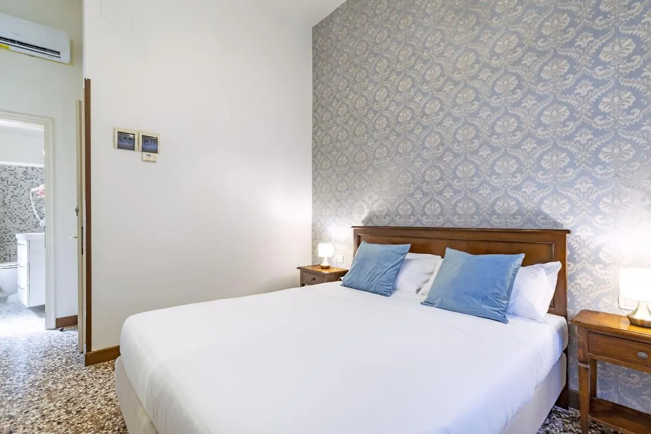 Apartment Residenza Centopietre - Dorsoduro By Wonderful Italy Venice