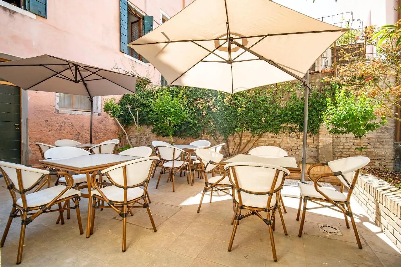 Apartment Residenza Centopietre - Dorsoduro By Wonderful Italy Venedig