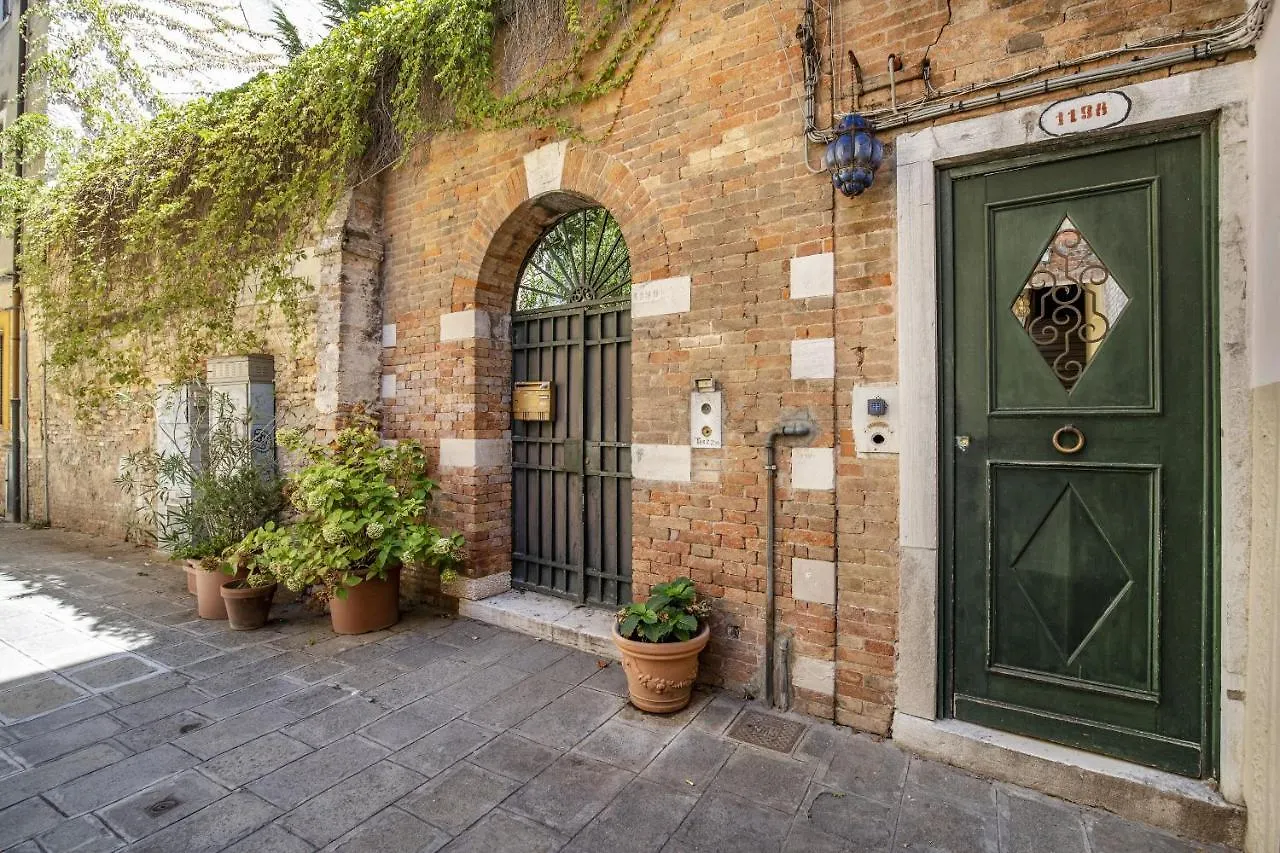 Residenza Centopietre - Dorsoduro By Wonderful Italy Venedig 0*,